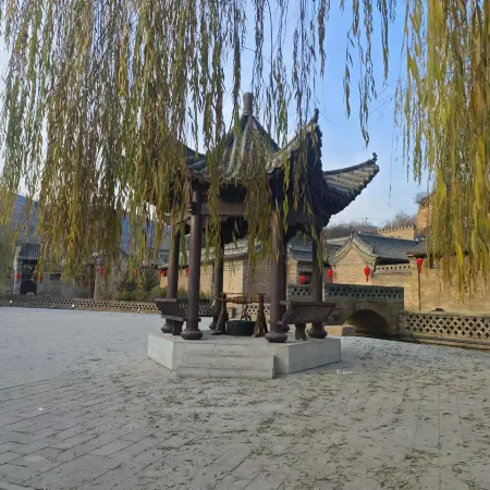 Huajian Xiaoyuan Homestay
