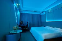Longfei E-Sports Hotel