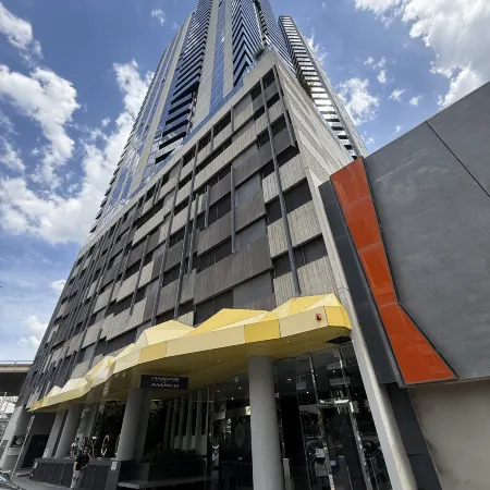 Skyline Living Melbourne Apartments Отели рядом с достопримечательностью «Эврика Скайдек 88»