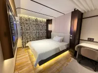 Erguna Bris Hotel