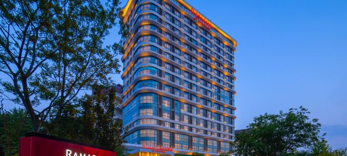 Ramada by Wyndham Zibo Zichuan Hotele w: Zibo