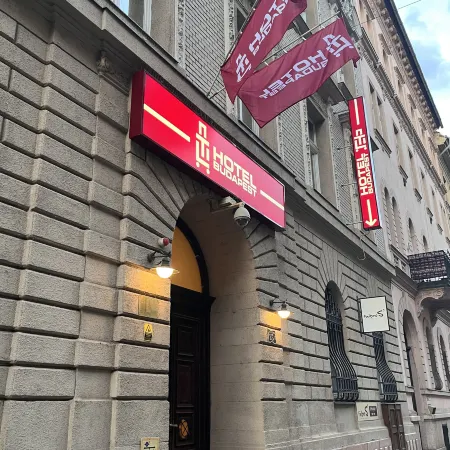 TL Hotel Budapest (EasyHotel Budapest Oktogon)