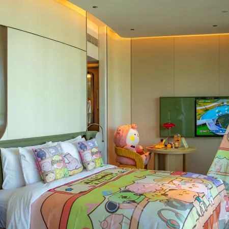 Q Collection Hotel & Resort