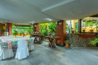 Yahweh's Spring Retreat and Resort Pansol Laguna - Desayuno