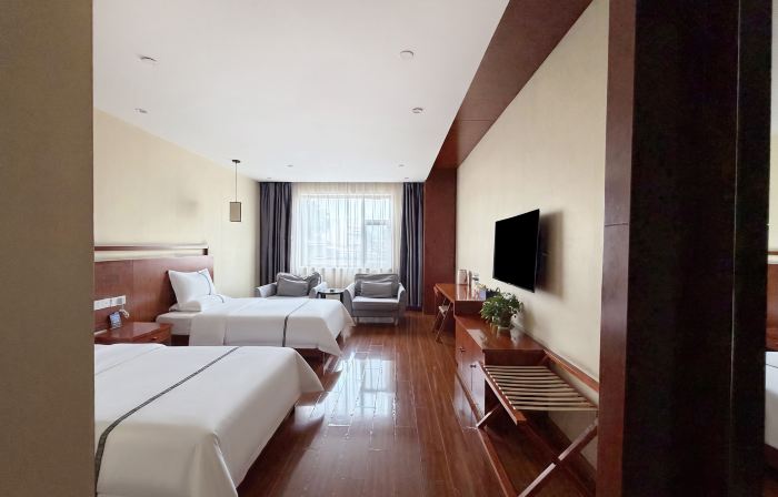Yicheng Taihe Business Hotel