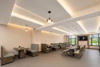 SHENG HU LAN TING HOTEL - breakfast