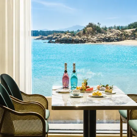 Dazzling·Yueqinhai Resort