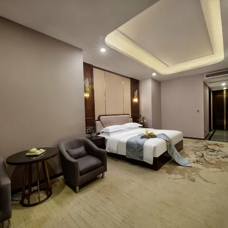 Moshang Yaju Hotel (Yiliang People's Square Branch)