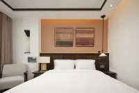 Floral · Lingjiu Mountain Hotel - Airport Shuttle