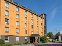 Sunday Hotel Berlin City West Hotels near قلعة سبانداو