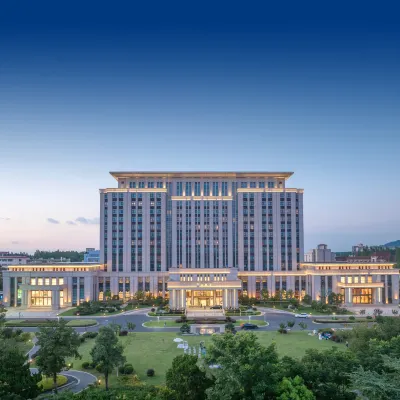 Huashan Hotel Hotels near Xuan Wu