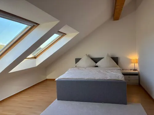 Cozy Stay Near Trade Fair, Airport & Arena - breakfast
