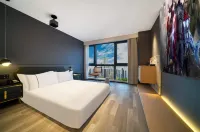 Hemu Movie Hotel (Ningbo Yinzhou Wanda Plaza)