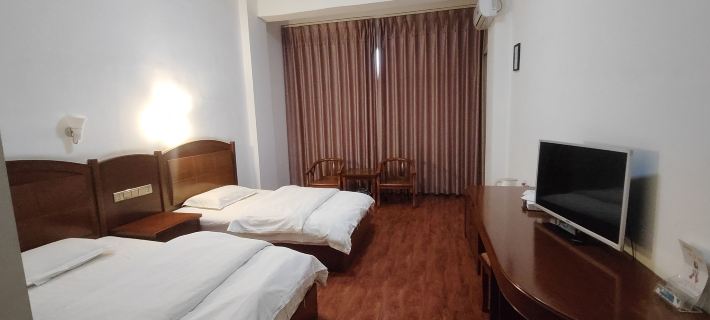 Longling Longhui Hotel Hotele w: Powiat Longling