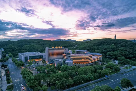 Shengzhou Hotel