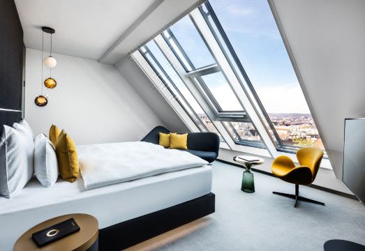 2. 무운스 호텔..