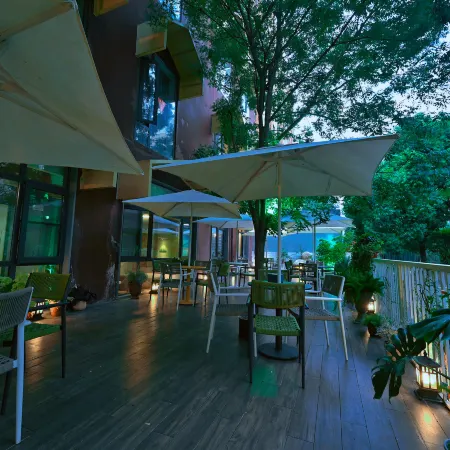 Yixi Yishe Courtyard Hotel
