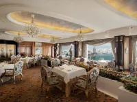 Island Shangri-La, Hong Kong Hotels near SoHo