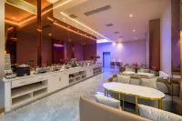 Dequan Luxury Hotel (Chaoyang High speed Railway Station Shilibao Subway Station Branch) - sarapan