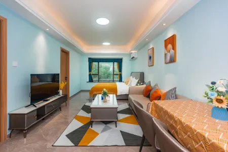 Yumi Hot Spring Holiday Apartment (Enping Didu Hot Spring Shop) Отели рядом с достопримечательностью «Evergrande Five Nations Hot Spring Town»