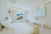 North Latitude 21°C Smart Hotel (Jinghong Peacock Lake Branch)