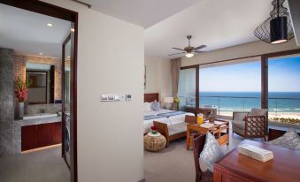 Aloha Oceanfront Suite Resort