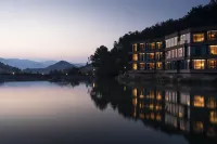 Dusit Thani Moganshan