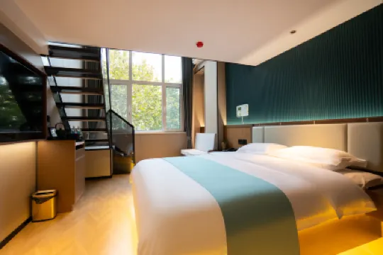 Qingdao Xujia Xinoxin Intelligent Hotel (May Fourth Square Olympic Sailing Center)