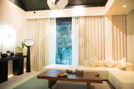 Fangnuozhai Rain Forest Ecological Manor Отели рядом с достопримечательностью «Tropic Rain Forest Scenery Spot of Five Finger Mountain»