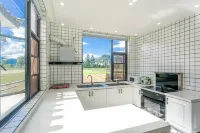 Dali Ban Hai Ting Feng Erpan Tian Yuan Zai Dujia Garden Pool Villa (Sanshengdao Xindi Coffee Shop)