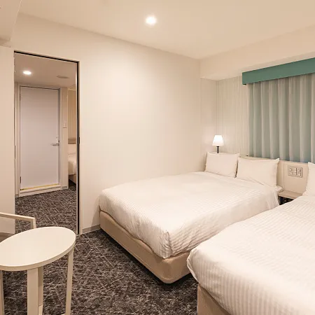 Sotetsu Fresa Inn Ginza Sanchome Отели рядом с достопримечательностью «Магазин электроники Bic Camera Yurakucho»