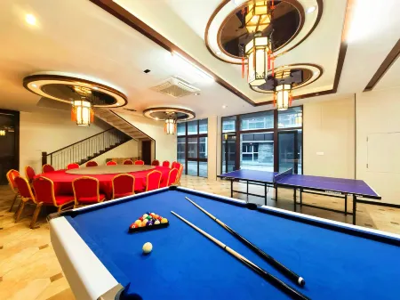 Hailai Courtyard Villa B&B Отели рядом с достопримечательностью «Jinyintan Beach»