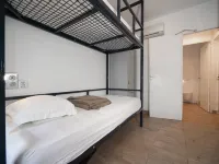 بيت الشباب إنجوي Hotels near الحي الرابع عشر - مونتبارناس - بورت دورليانز