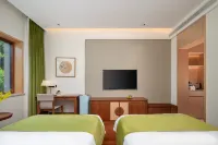 Nanyang Hotel - balcony