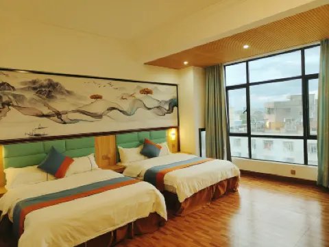 Wuhua Yongyi Business Hotel Hotels near Wuhua Open University