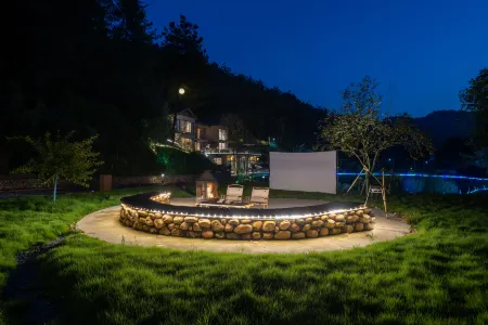 Shaoshan YinfengJu(Former Residence Scenic Area)