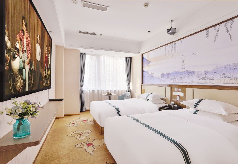 Dongfangmao Jinbiwan Hotel - Housity