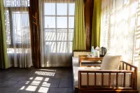 Yixiangqing Inn (Lijiang Old Town) - Bãi đậu xe
