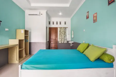 Joglo Ndalem Sabine Syariah Отели в г. Bantul Regency