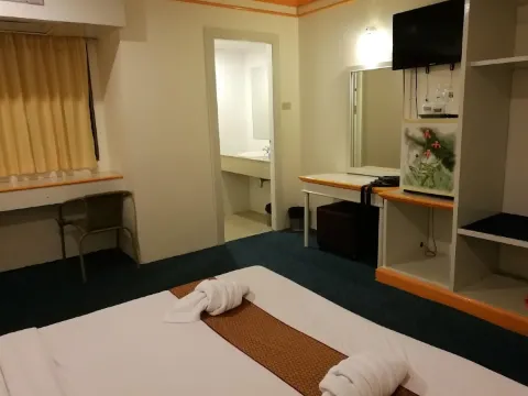 สตูดิโอจูเนียร์