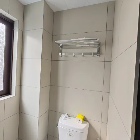 Yuxi Shanzhu Bed and Breakfast