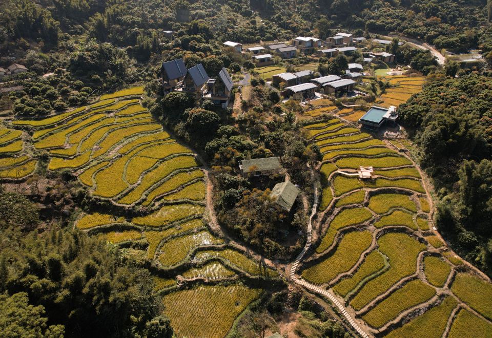 지윤야오 리조트의 온천을 연상시키는 풍경