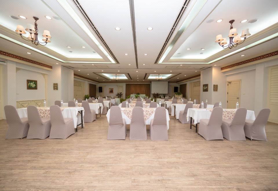 2. 콤사에드 리버 ..