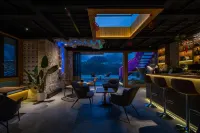 Hailuogou Luanxi Hidden Mountain Snow Mountain Scenic Hot Spring Resort Hote - Baarit