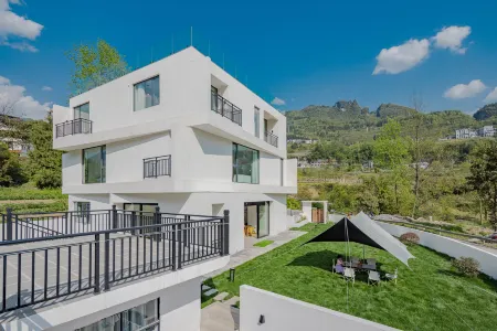 Enshi Shanzhi Starry Sky B&B Отели рядом с достопримечательностью «Yulong Crevice»