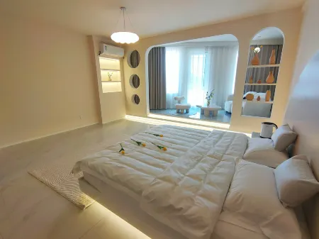 Lujiamin Residence (Anshan West Station Branch) Отели рядом со станцией Anshan West Railway Station