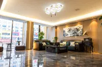 Golden Sunshine Business Hotel Hotels in Qitaihe