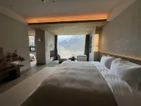 Siguniangshan Xingshan Yueying B&B