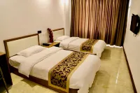 Hua Ting Apartment Hotel