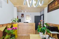 Dali Shengqiang Hotel (Dali Station Erhai Park Branch) - 2 stjerner
